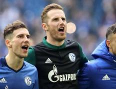 世俱杯直播-包含捍卫家门沙尔克，将对手挡在门外的词条