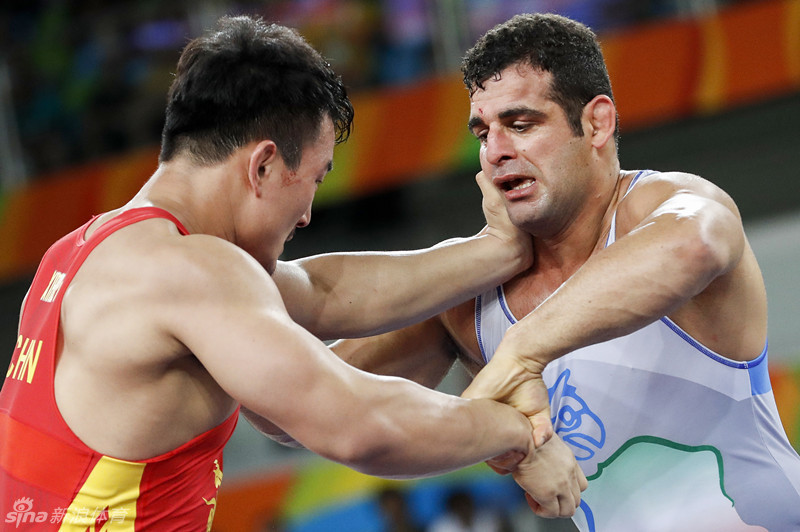 世俱杯-包含乌拉圭，德国球员在洲际比赛中激烈对抗的词条