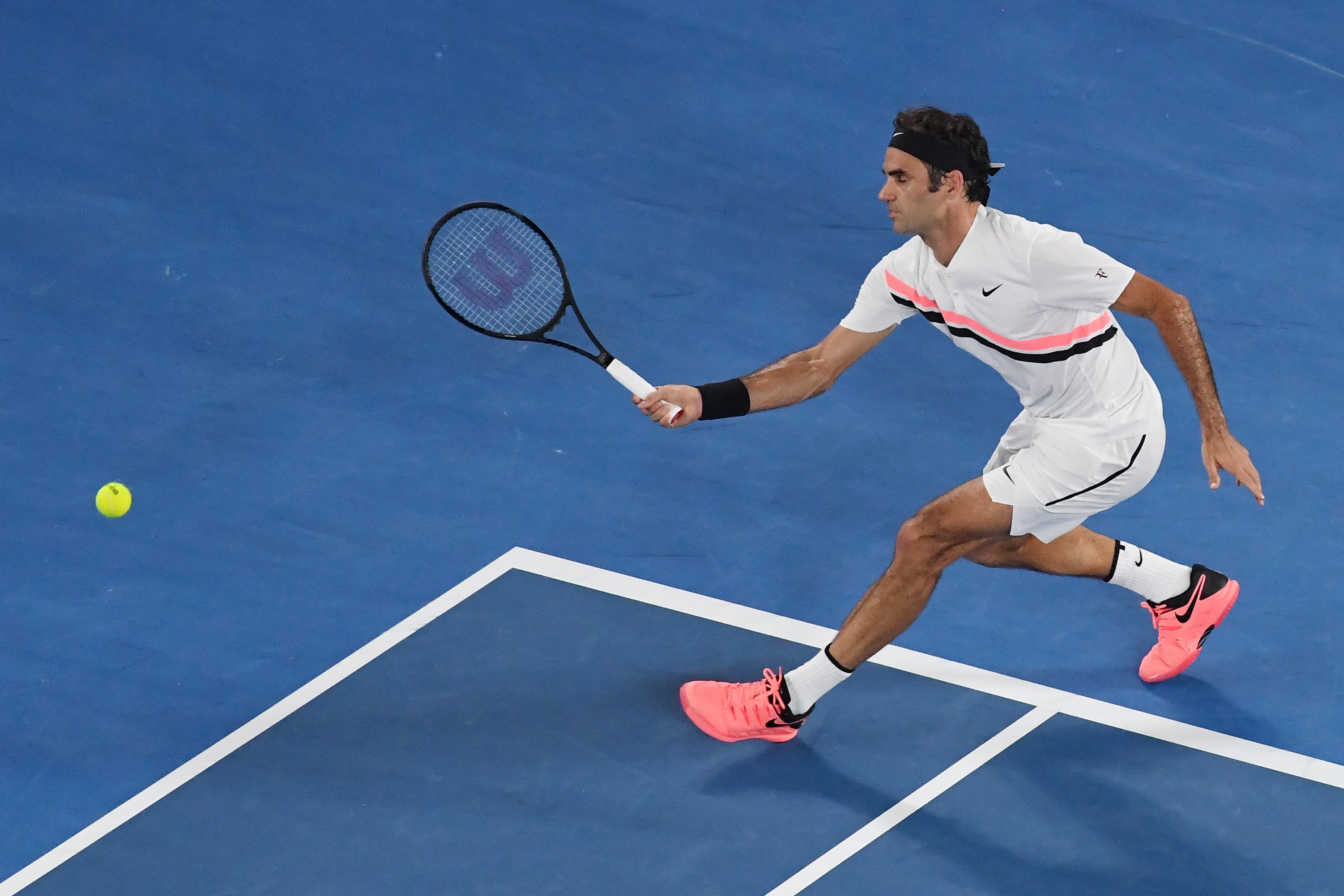 世俱杯决赛-关于德国网球队翻盘美国网球队，费德勒高光表现的信息