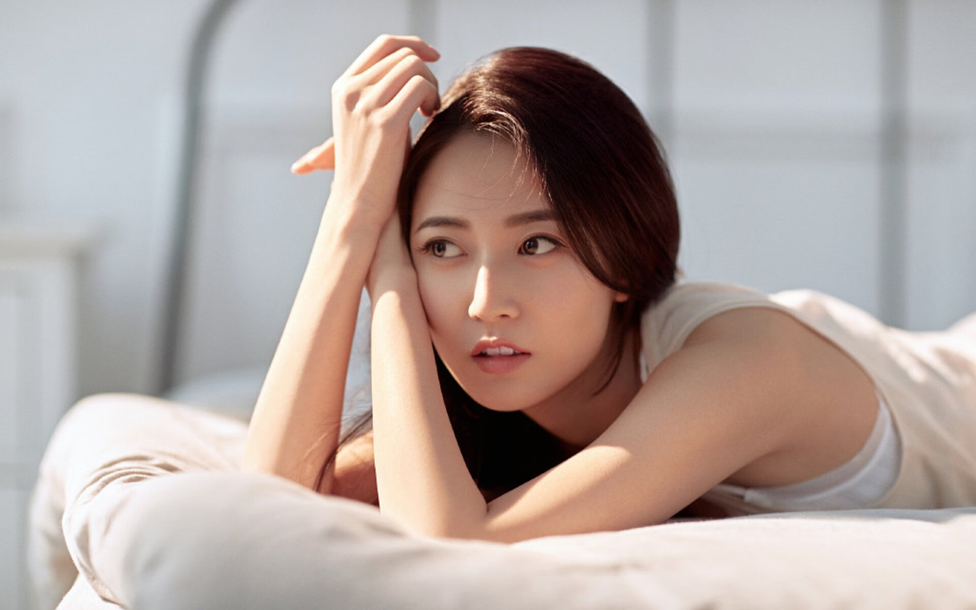 世俱杯赛程-满分门神与丛林雄狮,足球史上个人英雄与团队洪流的永恒对峙