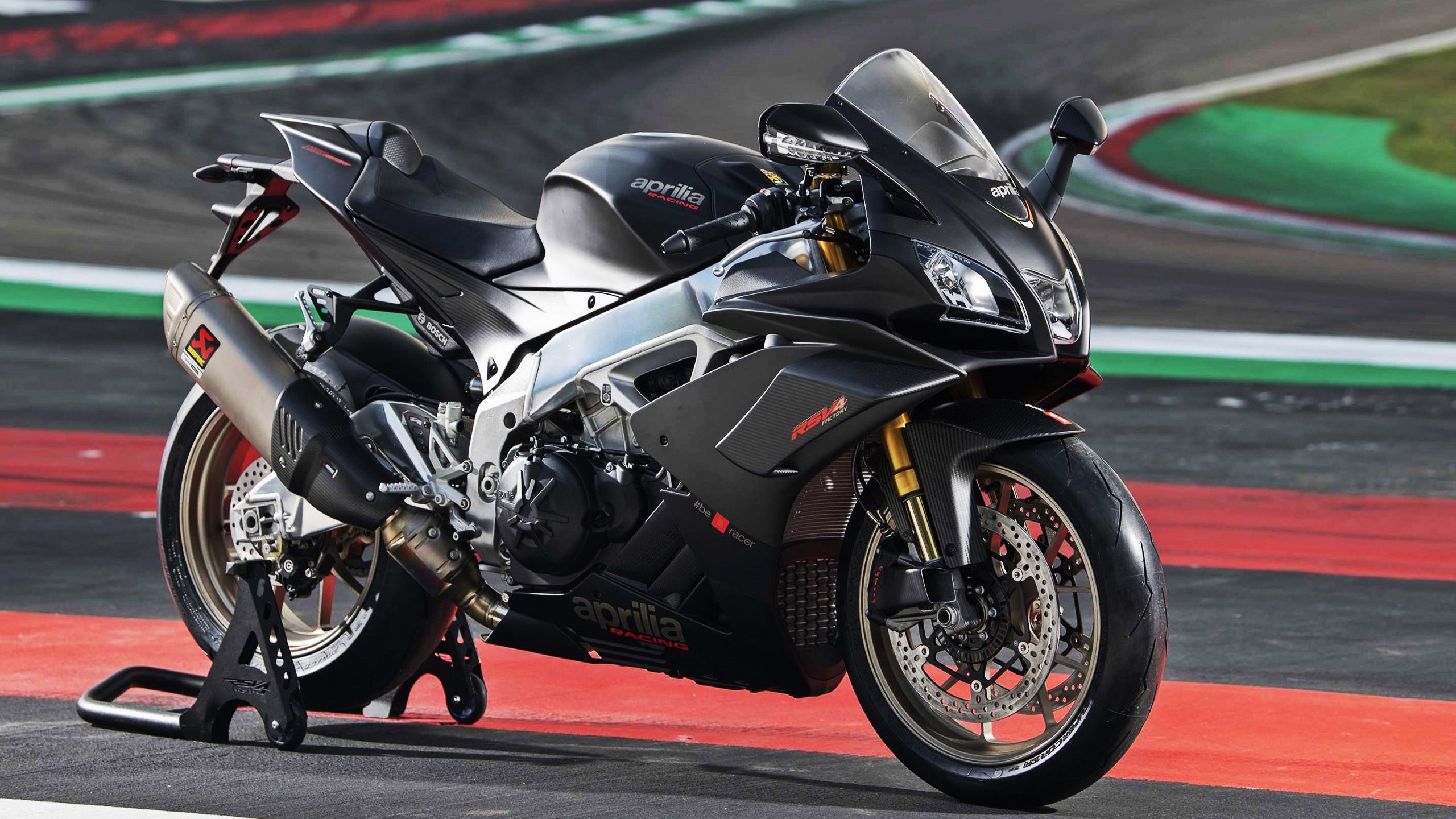 世俱杯时间-撒哈拉的风暴,吹倒了米兰塔,突尼斯如何用信仰与战术,谱写了体育史上最不可思议的抢七神话