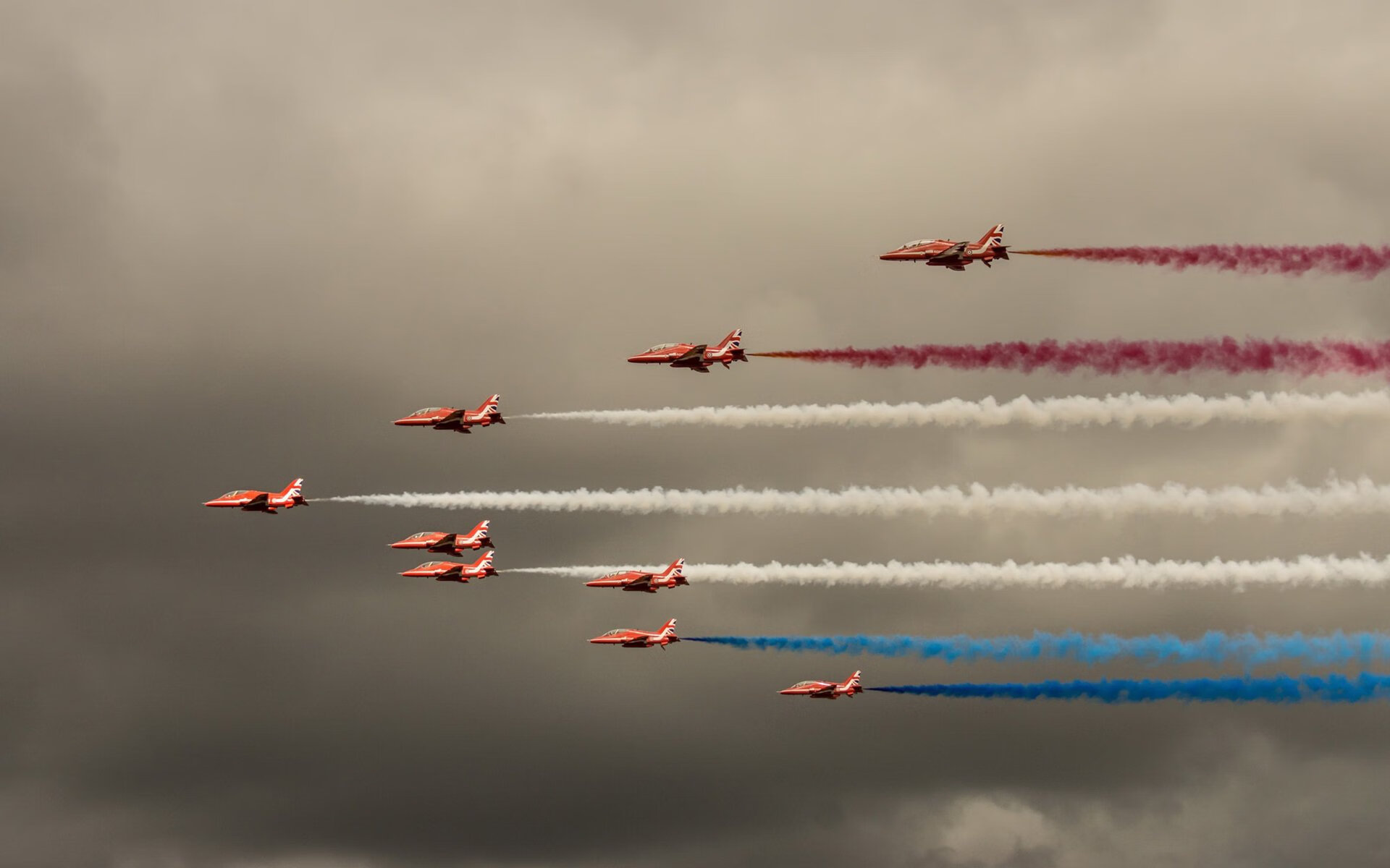 世俱杯-米切尔旋风席卷全场，辽宁队力克灰熊展雄风