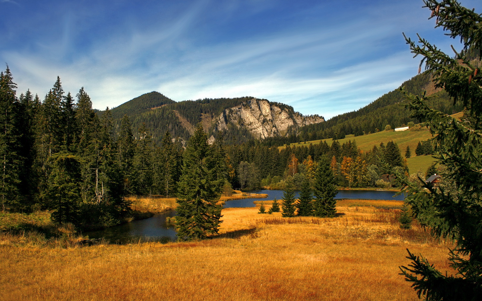 世俱杯分组-烽火再燃,世界排名争夺战之夜,劳塔罗以传奇铸就新碑